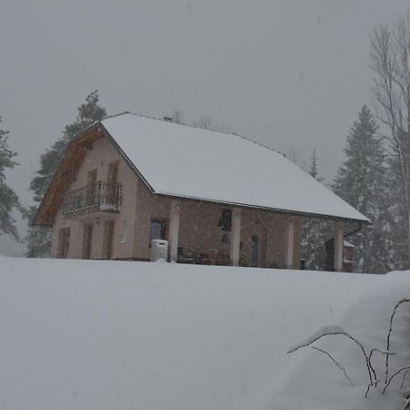 Holiday Home With Hot Tub And Sauna Sabina Rovte Esterno foto