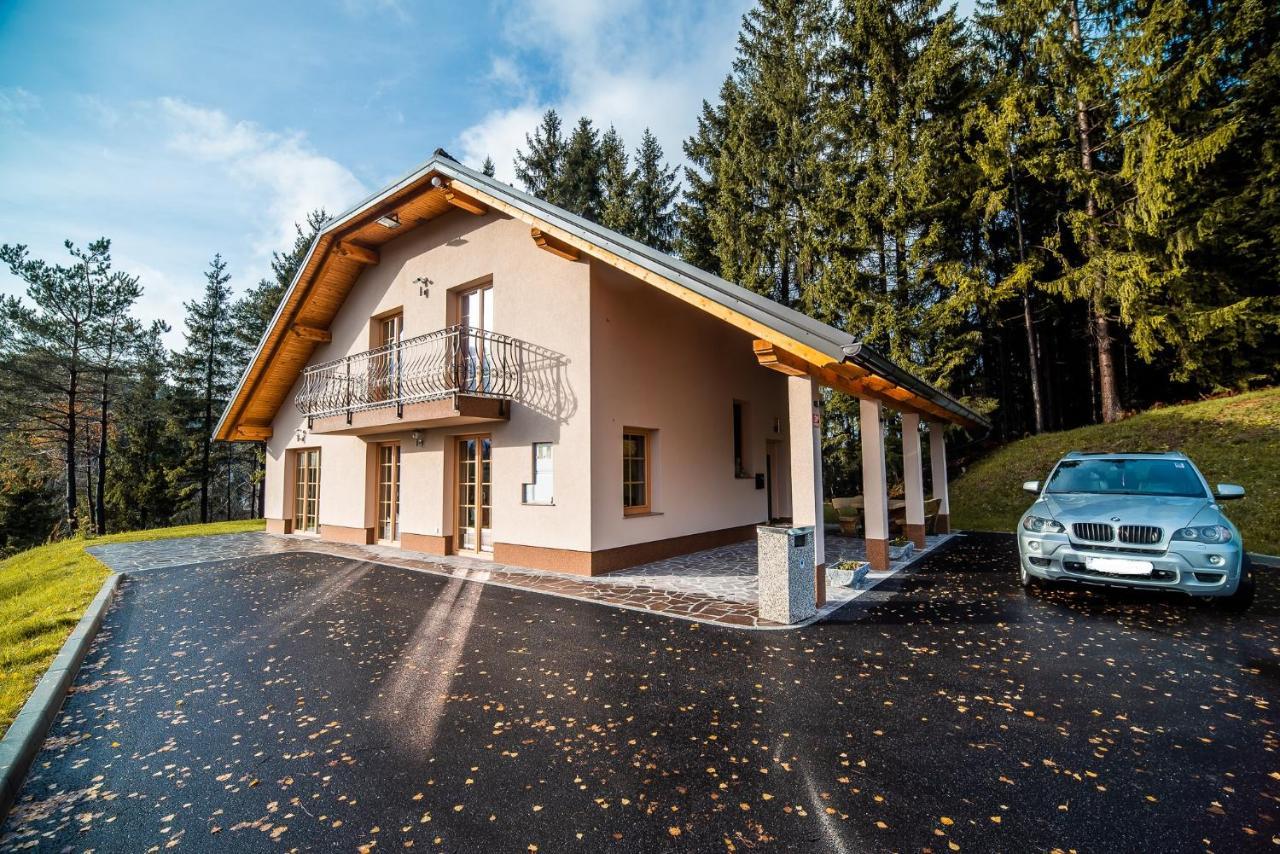 Holiday Home With Hot Tub And Sauna Sabina Rovte Esterno foto