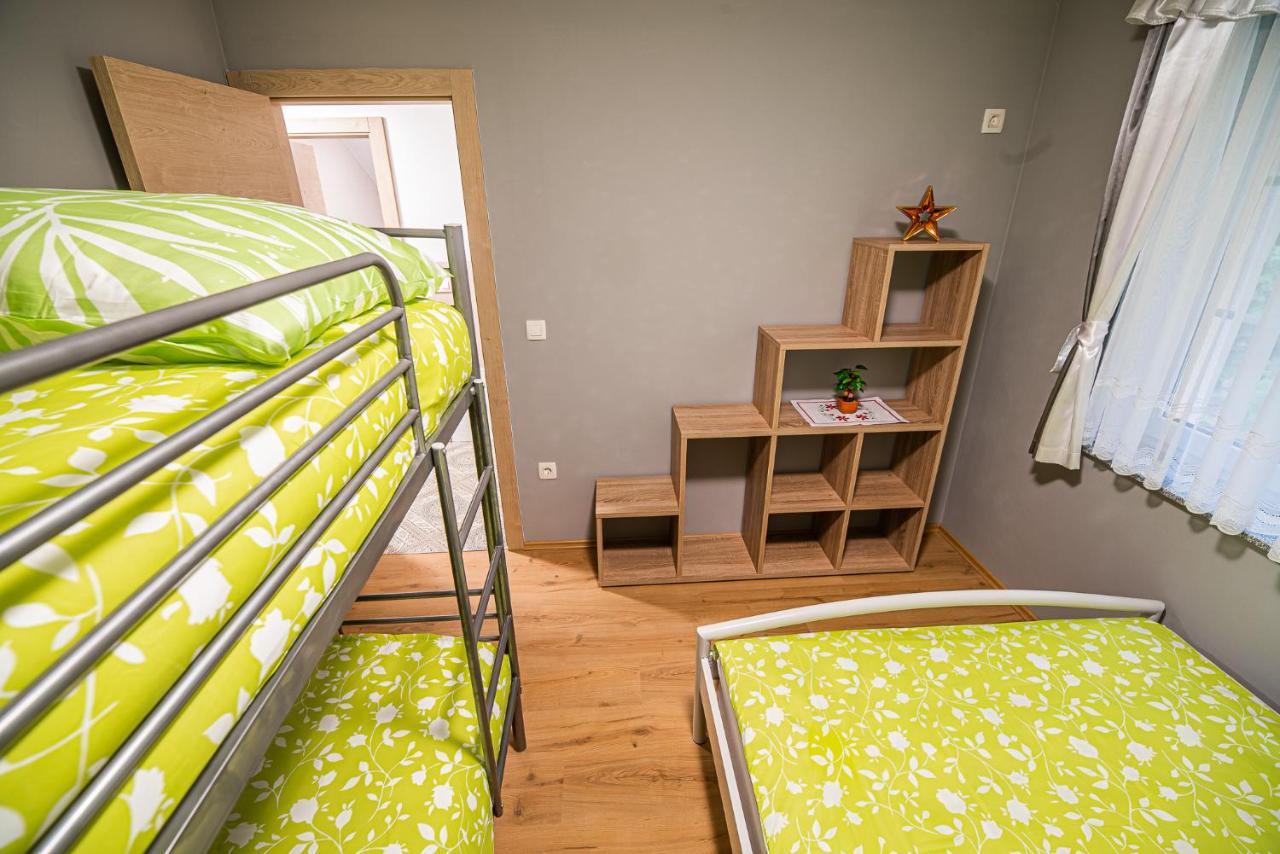 Holiday Home With Hot Tub And Sauna Sabina Rovte Esterno foto