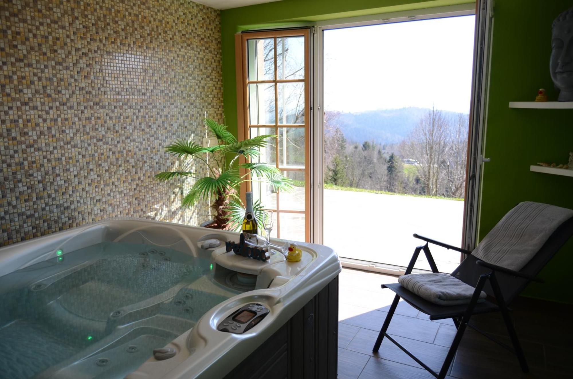 Holiday Home With Hot Tub And Sauna Sabina Rovte Esterno foto