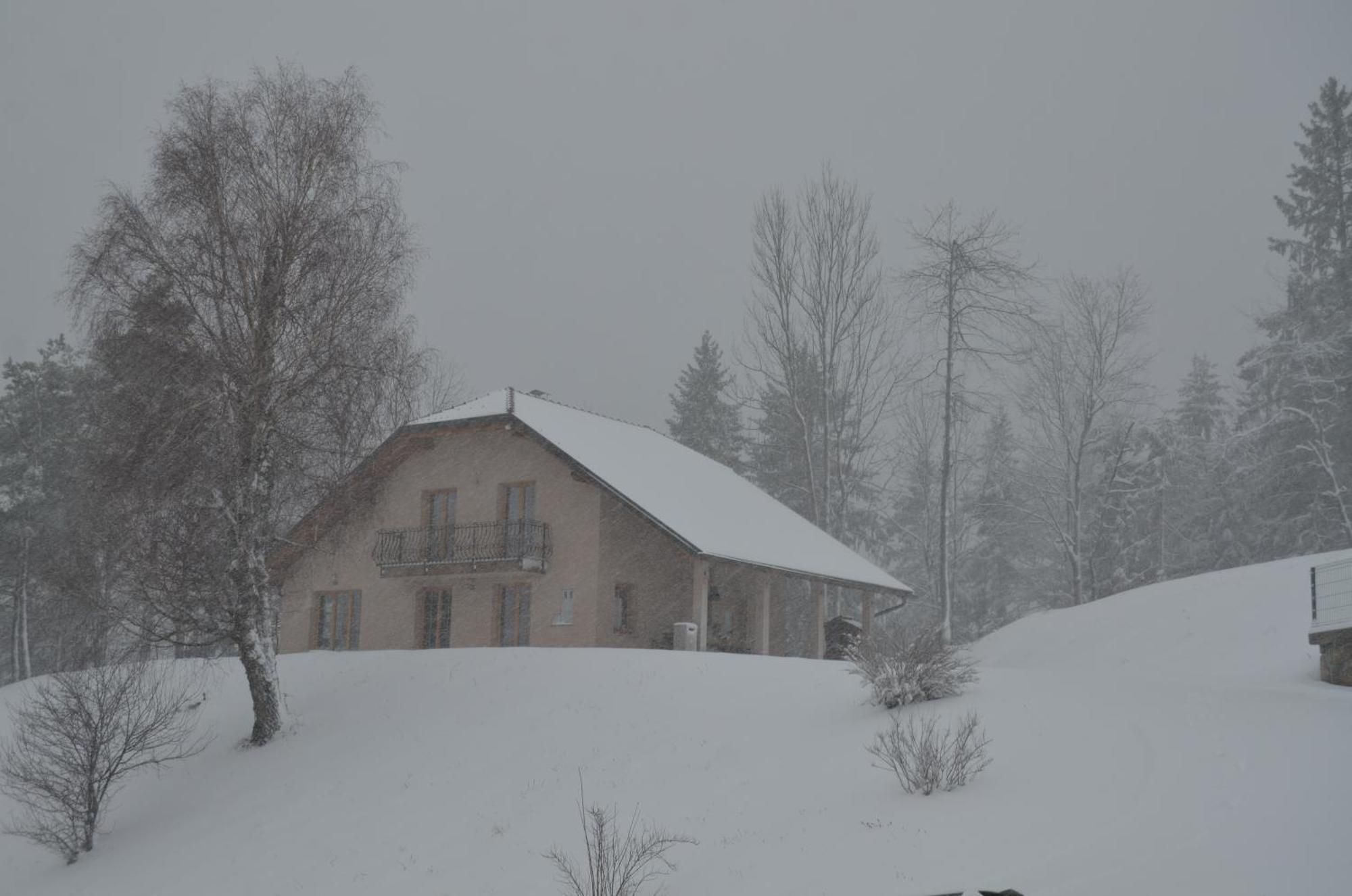 Holiday Home With Hot Tub And Sauna Sabina Rovte Esterno foto