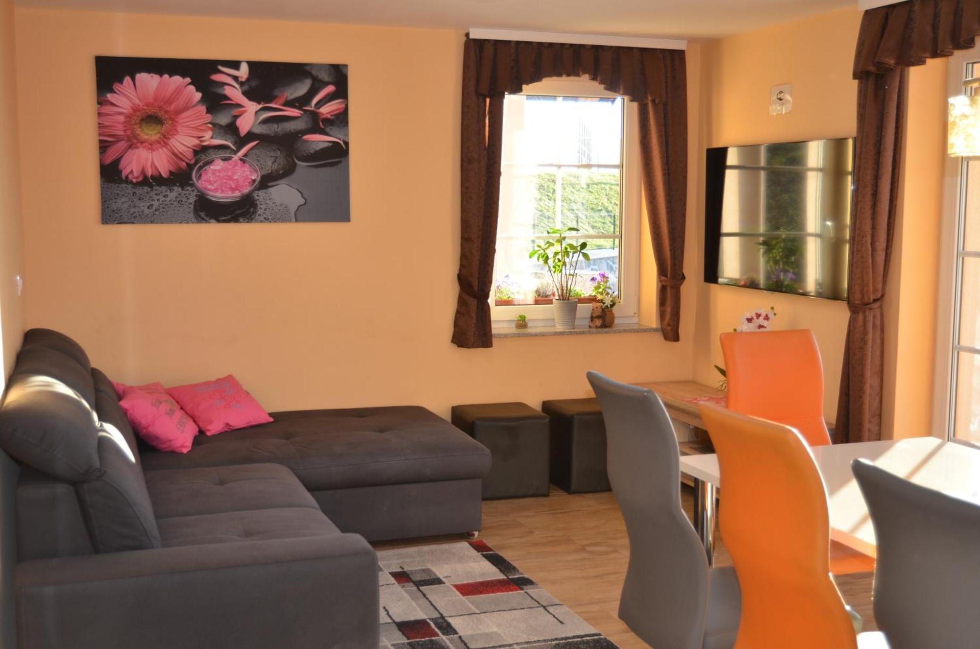 Holiday Home With Hot Tub And Sauna Sabina Rovte Esterno foto